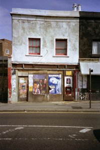 空店，Kensal Green，1995 作者 未知未知